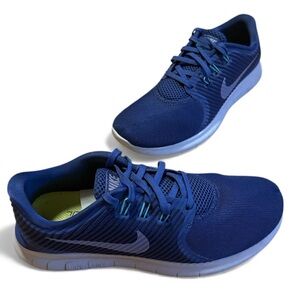 NIKE WOMENS FREE RN COMMUTER LIGHTWEIGHT RUNNING SHOE DARK PURPLE SIZE: 8